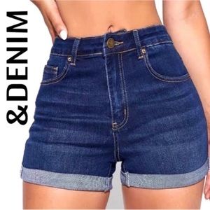 &Denim by H&M Dark Denim Skinny Low Waist Jean Shorts Women’s Size 34